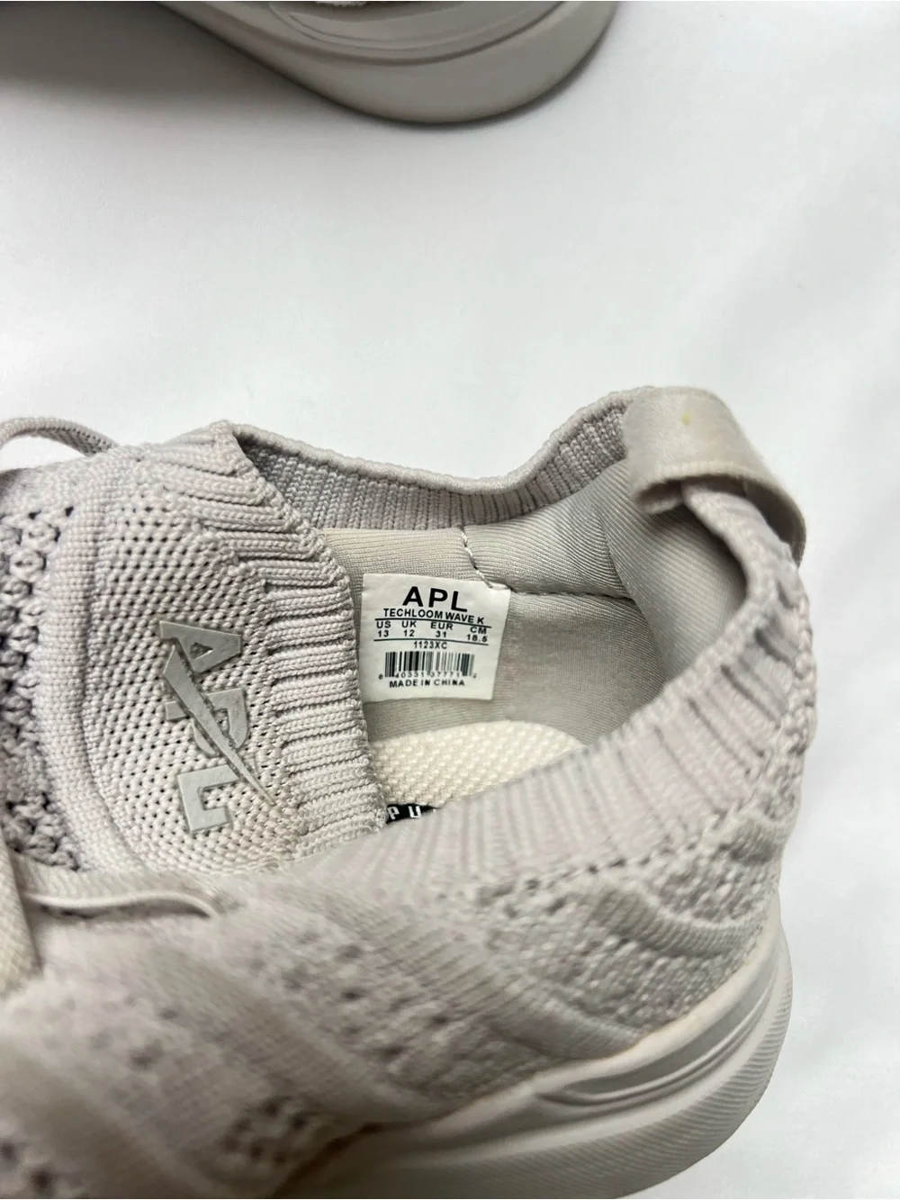 APL TechLoom Wave Grey Kids Sneakers Size 13